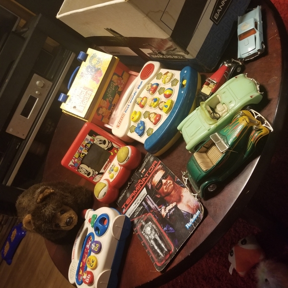 Different items - Picture 2 of 13